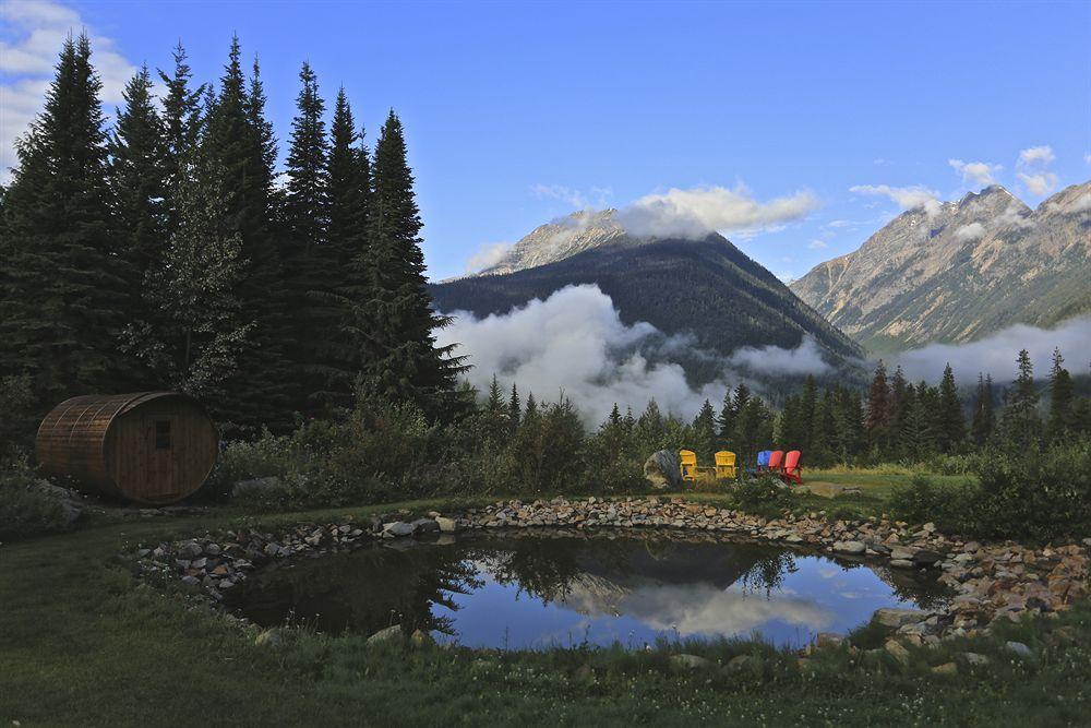Heather Mountain Lodge Rogers Pass Exteriör bild
